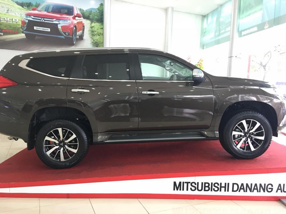 Mitsubishi Pajero Sport 4x4 GAT Premium 2018 - Bán Mitsubishi Pajero Sport 4x4 GAT Premium sản xuất 2018, màu nâu, xe nhập