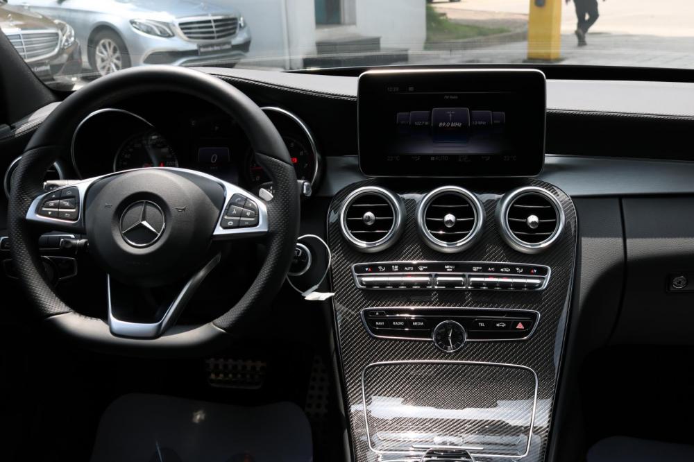 Mercedes-Benz C class C300 AMG  2017 - Bán ô tô Mercedes C300 AMG đăng kí 2018 màu đen, Lh 0934299669