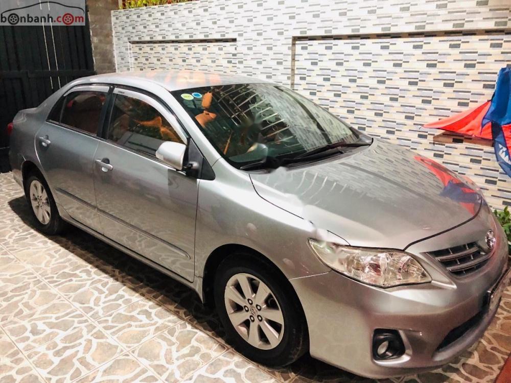 Toyota Corolla altis 1.8G 2011 - Cần bán gấp Toyota Corolla altis 1.8G năm sản xuất 2011 như mới 