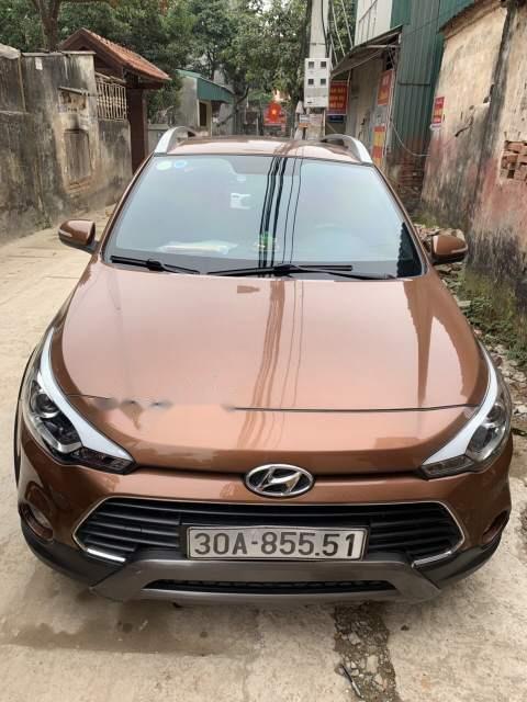 Hyundai i20 Active 2015 - Cần bán lại xe Hyundai i20 Active sản xuất năm 2015, màu nâu, nhập khẩu chính chủ, 550tr