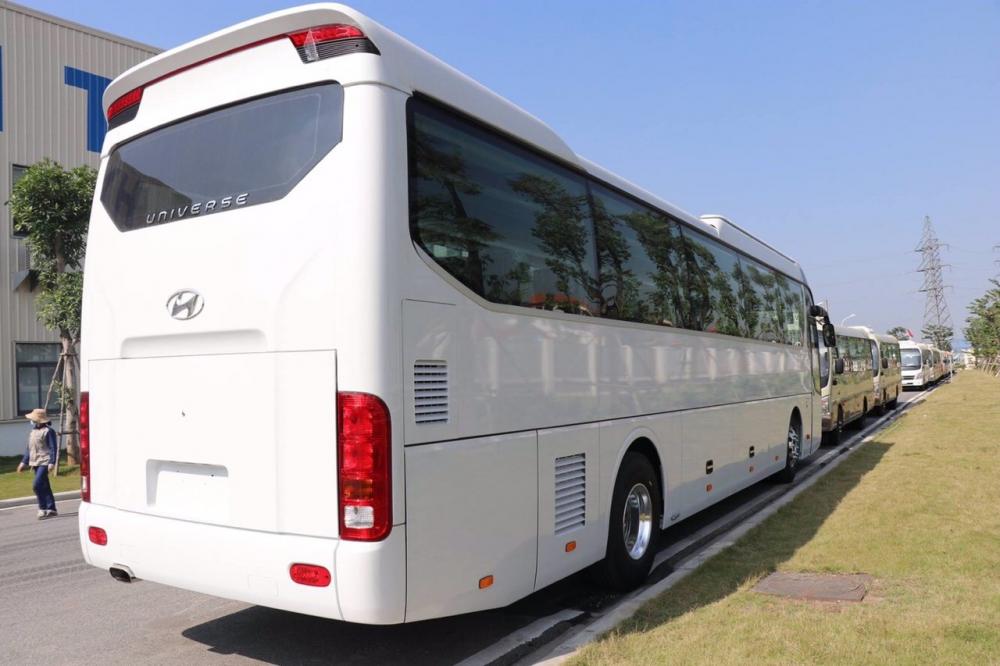 Hyundai Universe Avanced 380Ps 2018 - Bán Hyundai Universe Avanced 45 + 2 chỗ - sang trọng vượt ngoài trí tưởng tượng