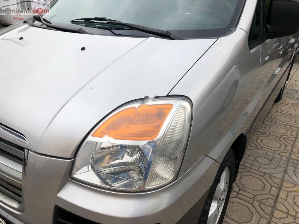 Hyundai Starex 2.5 AT 2004 - Cần bán xe Hyundai Starex 2.5 AT đời 2004, màu bạc, nhập khẩu  