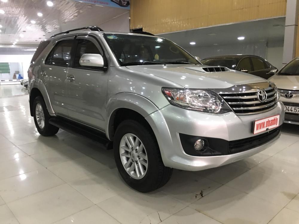 Toyota Fortuner 2013 - Bán Toyota Fortuner 2013, màu bạc  