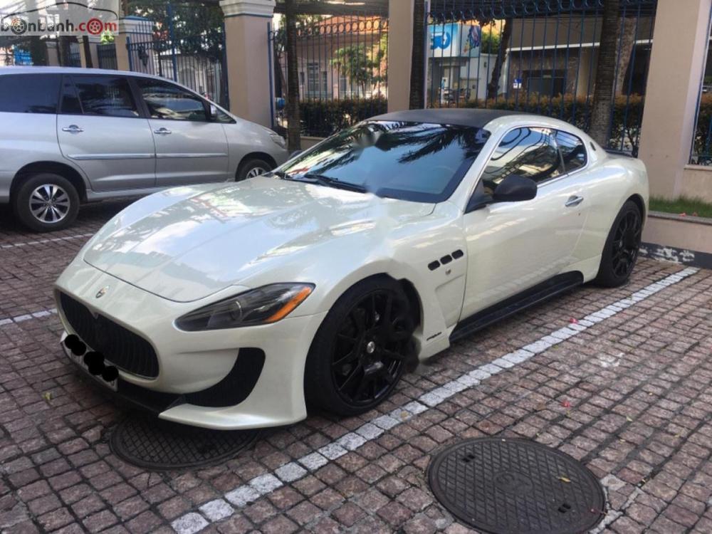 Maserati Granturismo 2008 - Bán xe Maserati Granturismo đời 2009, màu trắng, xe đẹp