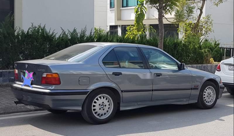 BMW 3 Series  320i 1996 - Bán xe BMW 320i đời 1996, đã đầu tư thay thế toàn bộ khung gầm, nội thất, lốp