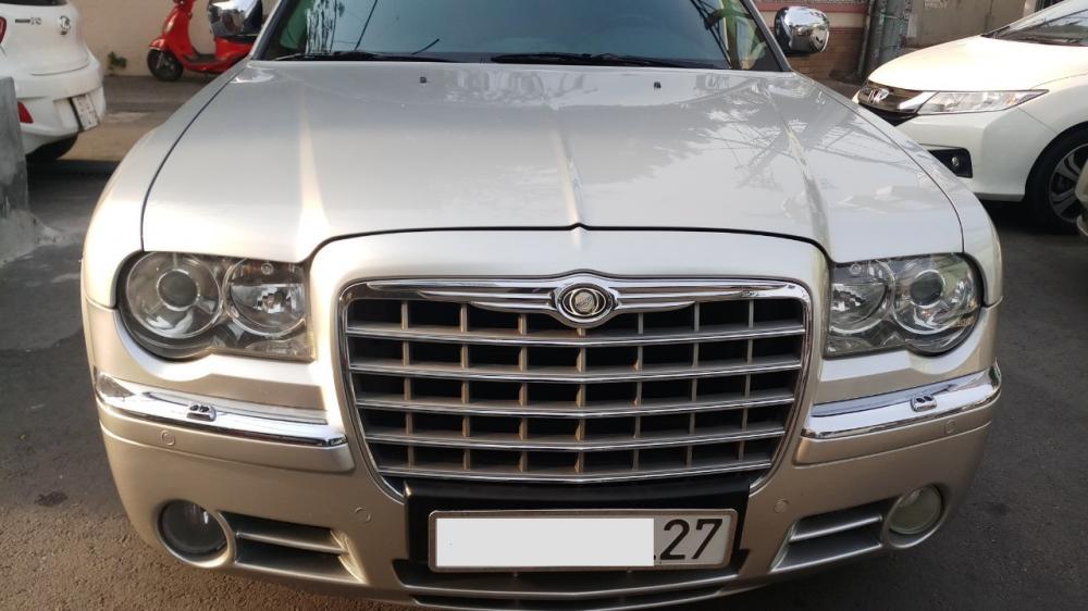 Chrysler 300C 300C 2010 - Cần bán Siêu xe Chrysler 300C 2.7 V6 màu bạc, giá 820 triệu