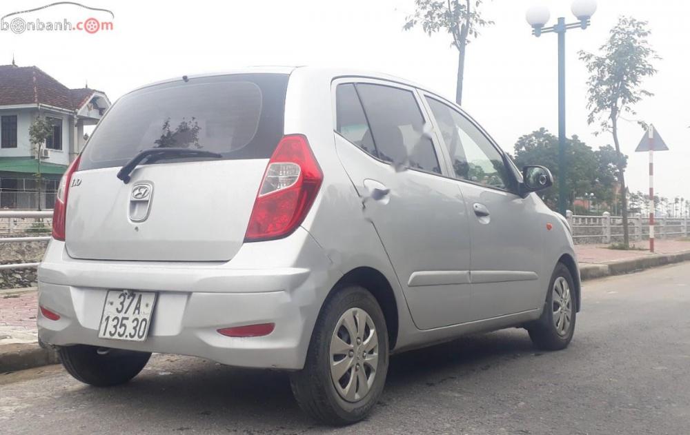 Hyundai i10 1.1 MT 2013 - Cần bán lại xe Hyundai i10 1.1 MT năm 2013, nhập khẩu nguyên chiếc từ Ấn Độ, không lỗi, không taxi, dịch vụ