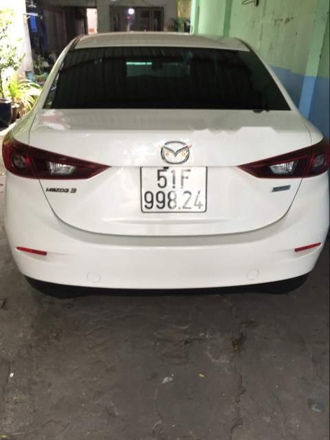 Mazda 3 2016 - Bán xe Mazda 3 2016, màu trắng  