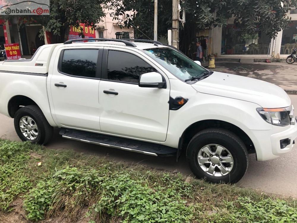 Ford Ranger 2.2AT 2014 - Bán xe Ford Ranger 2.2AT màu trắng, sản xuất 2014, nhập khẩu Thái Lan, đăng kí 2018