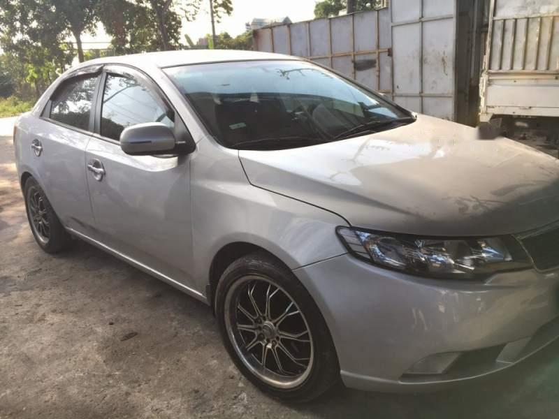 Kia Forte   2011 - Cần bán lại xe Kia Forte đời 2011, màu bạc