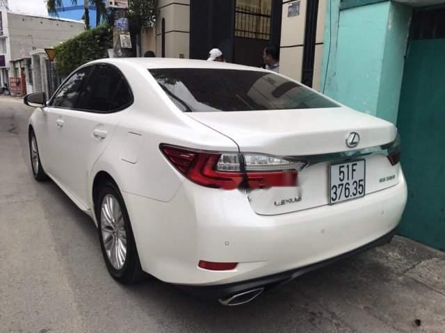 Lexus ES 250 2015 - Bán xe Lexus ES 250 năm sản xuất 2015, màu trắng