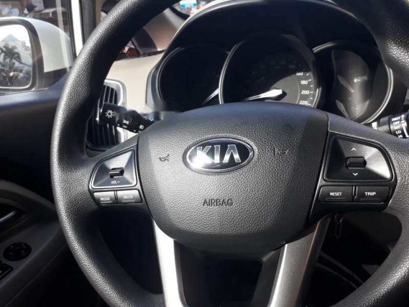 Kia Rio 2016 - Bán Kia Rio năm 2016, màu trắng, nhập khẩu nguyên chiếc 