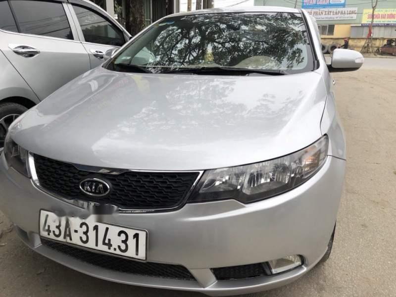 Kia Forte   2010 - Cần bán Kia Forte đời 2010, màu bạc chính chủ, giá chỉ 285 triệu