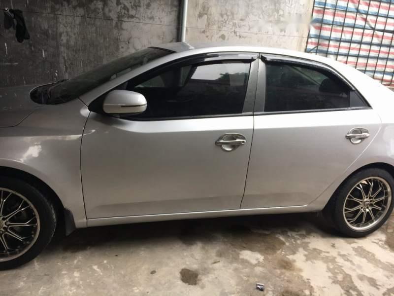 Kia Forte   2011 - Cần bán lại xe Kia Forte đời 2011, màu bạc