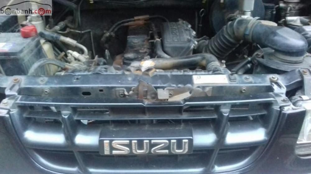 Isuzu Hi lander V spec 2004 - Cần bán Isuzu Hi Lander V Spec đời 2004, màu đen, xe đẹp, máy dầu cực ngon