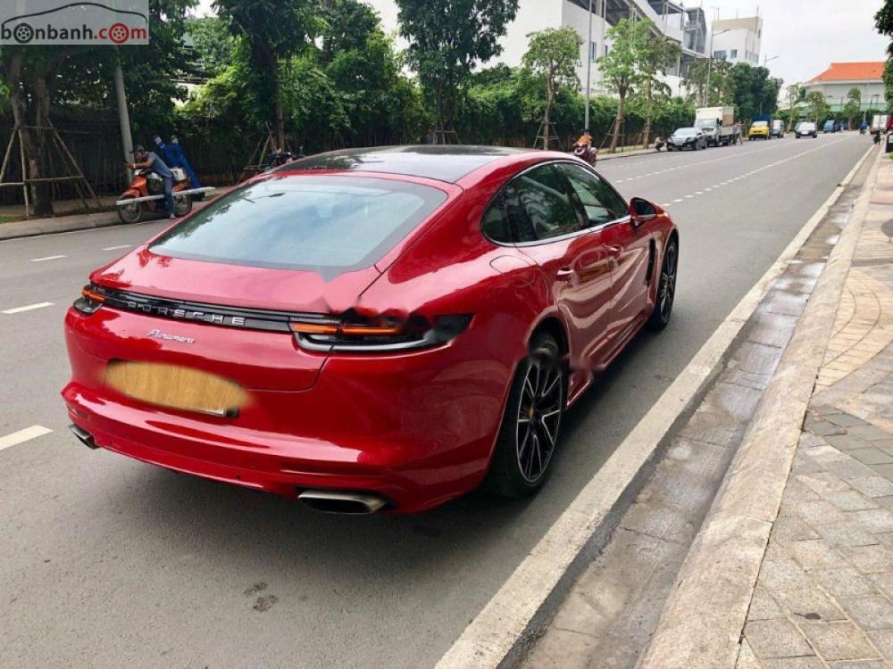 Porsche Panamera 2017 - Cần bán gấp Porsche Panamera năm 2017, màu đỏ, nhập khẩu nguyên chiếc chính chủ