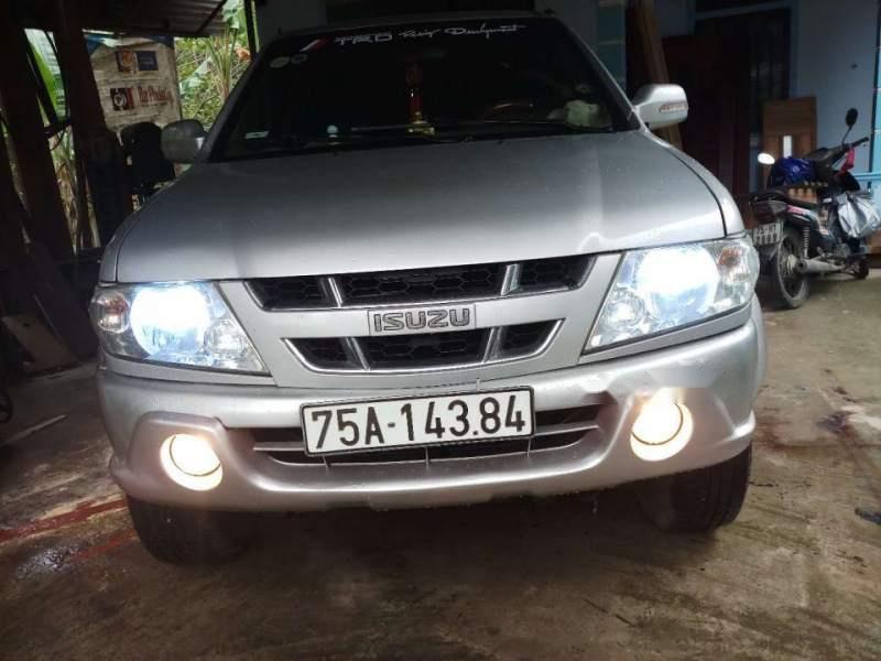 Isuzu Hi lander 2005 - Bán Isuzu Hi lander năm 2005, màu bạc, xe nhập 