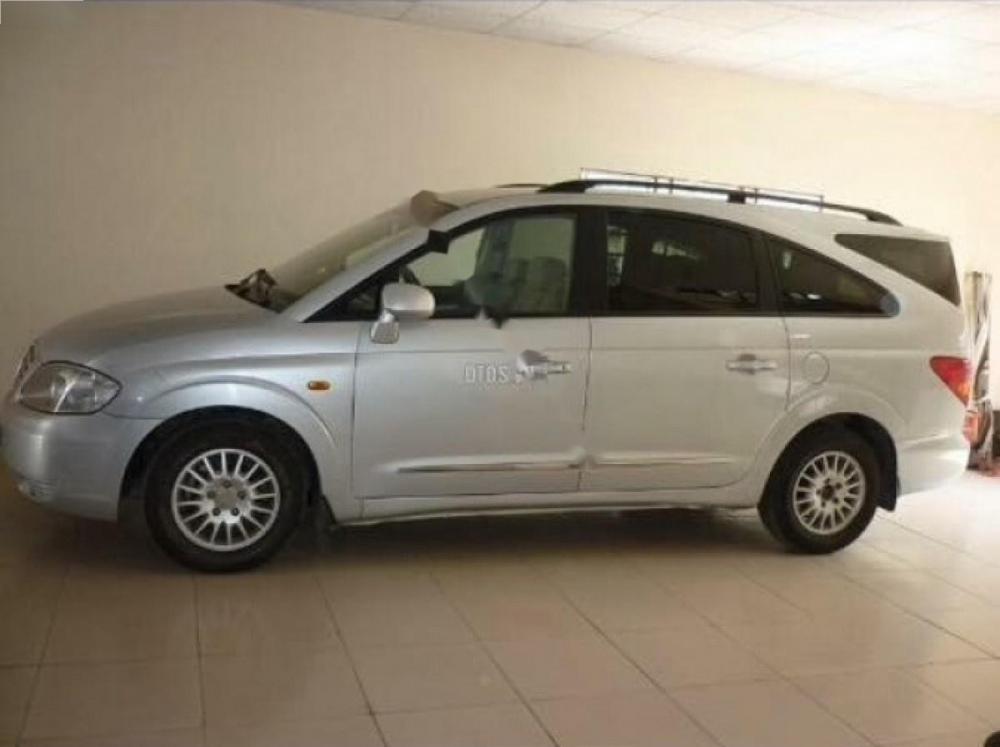 Ssangyong Stavic   2008 - Bán Ssangyong Stavic đời 2008, màu bạc, nhập khẩu