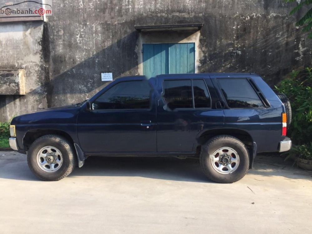 Nissan Pathfinder 2.4 MT 4WD 1994 - Cần bán xe Nissan Pathfinder 2.4 MT 4WD năm 1994, nhập khẩu