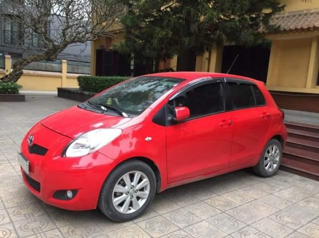 Toyota Yaris Verso 2011 - Cần bán lại xe Toyota Yaris Verso sản xuất 2011, màu đỏ, nhập khẩu nguyên chiếc chính chủ, giá tốt