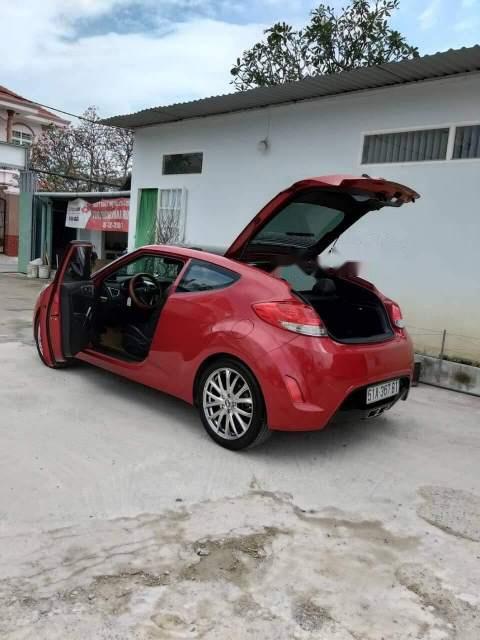 Hyundai Veloster   2011 - Cần bán lại Hyundai Veloster sản xuất 2011, màu đỏ, xe nhập khẩu