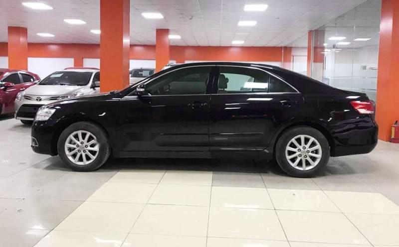 Toyota Camry 2.4G 2011 - Cần bán gấp Toyota Camry 2.4G đời 2011, màu đen xe gia đình, giá tốt