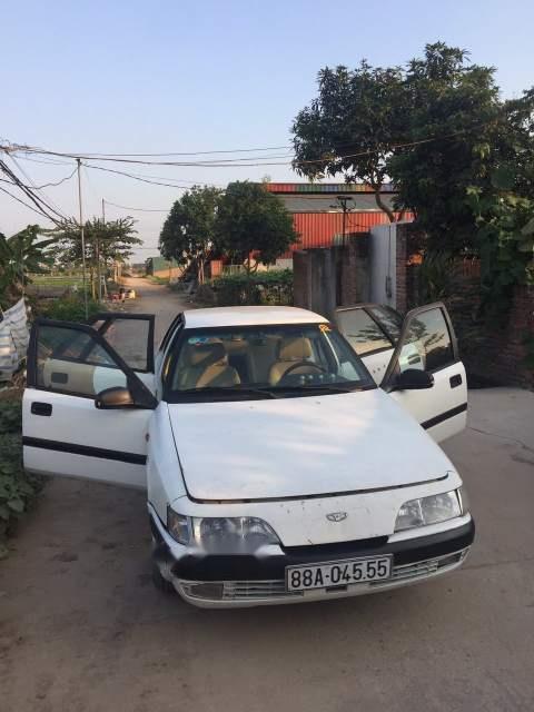 Daewoo Espero 1997 - Cần bán gấp Daewoo Espero 1997, màu trắng giá cạnh tranh