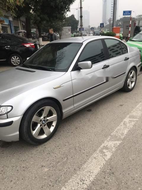 BMW 3 Series 318i 2004 - Bán ô tô BMW 3 Series 318i đời 2004, màu bạc, nhập khẩu chính chủ, 186tr