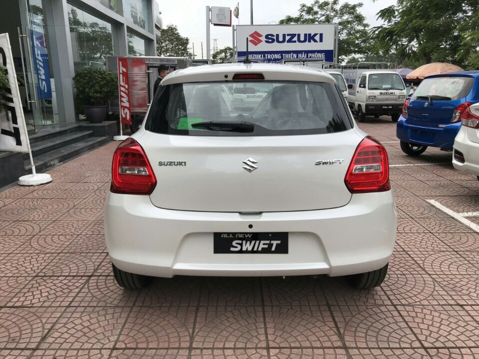 Suzuki Swift GLX 2019 - Bán Suzuki Swift GLX màu trắng, mới 100%, xe nhập khẩu, giá tốt, liên hệ 0911.935.188