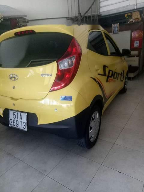 Hyundai Eon   2012 - Bán ô tô Hyundai Eon sản xuất năm 2012, màu vàng, xe nhập