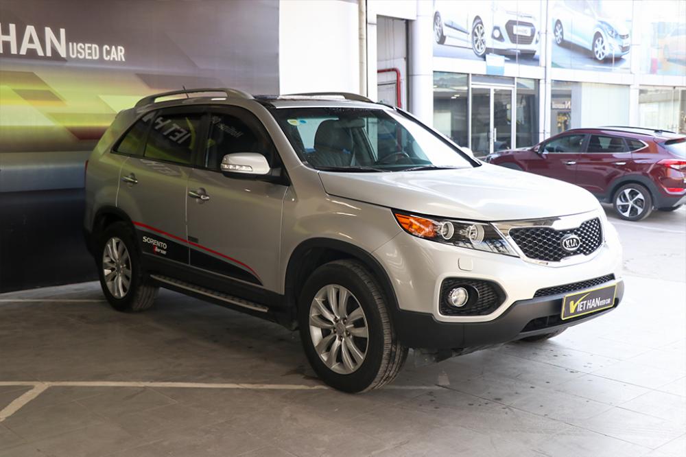 Kia Sorento 2.4MT 2010 - Bán ô tô Kia Sorento 2.4MT đời 2010, màu bạc, nhập khẩu nguyên chiếc