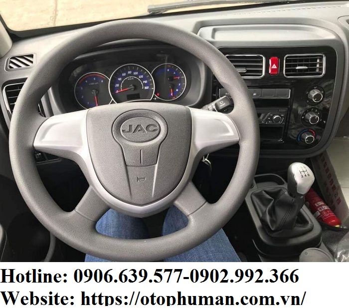 2019 - Xe tải JAC 1T25 động cơ dầu thùng dài 3m2