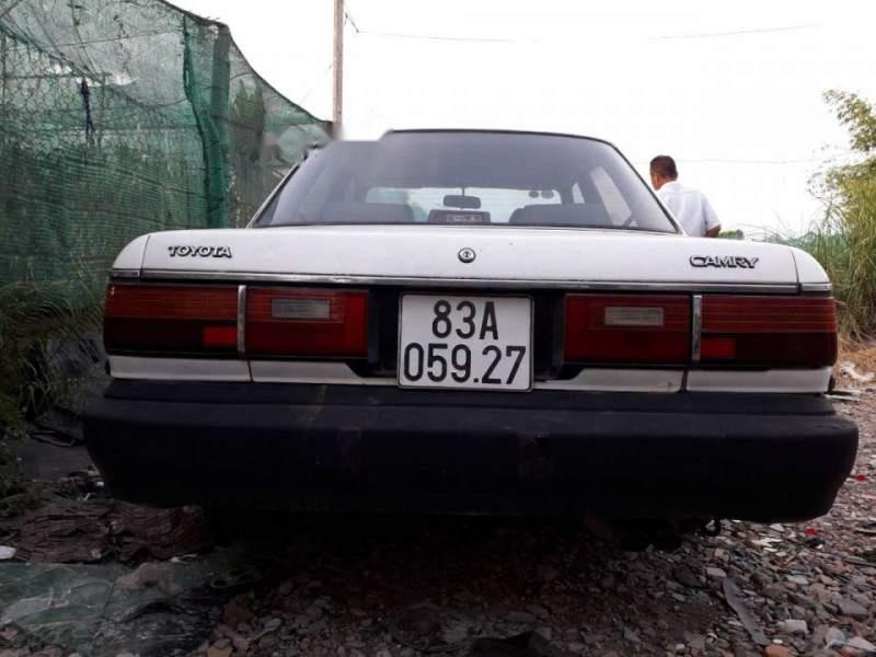 Toyota Camry   1987 - Bán xe Toyota Camry năm sản xuất 1987, màu trắng, xe nhập, 65tr