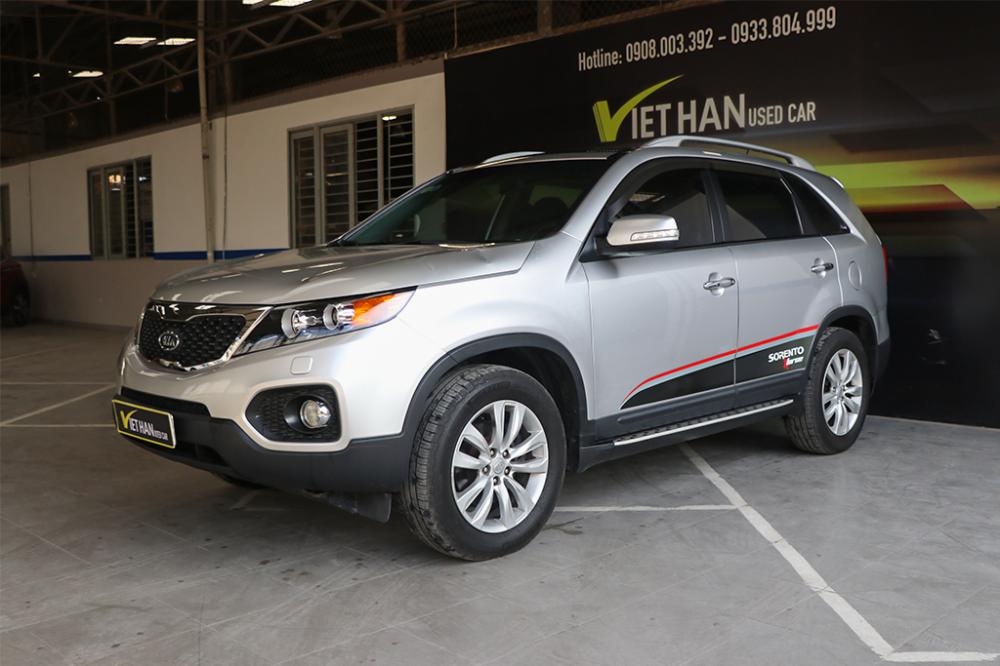 Kia Sorento 2.4MT 2010 - Bán ô tô Kia Sorento 2.4MT đời 2010, màu bạc, nhập khẩu nguyên chiếc