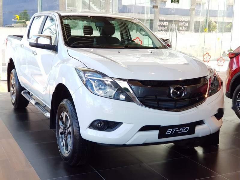 Mazda BT 50 2018 - Bán xe Mazda BT 50 năm sản xuất 2018, màu trắng