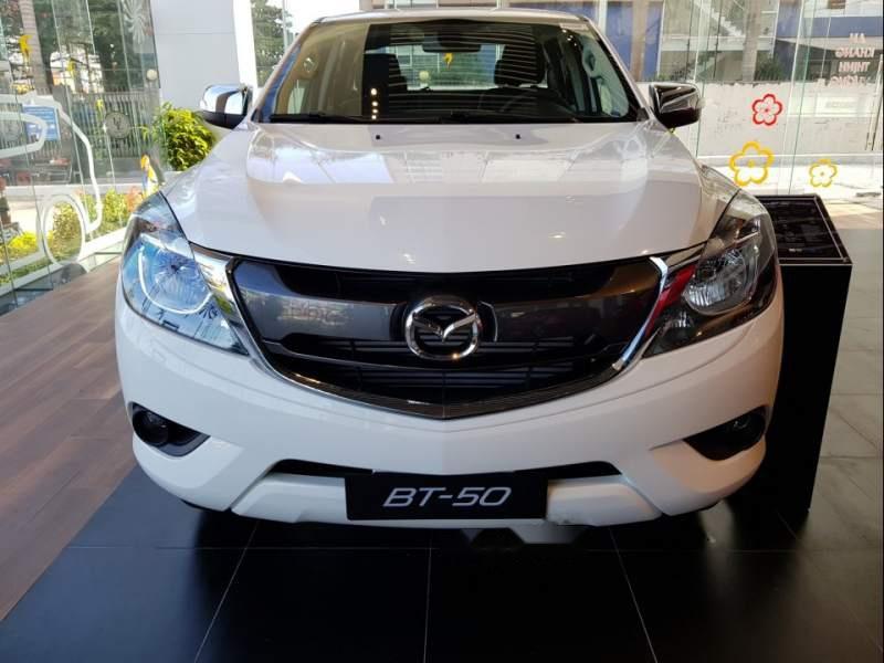 Mazda BT 50 2018 - Bán xe Mazda BT 50 năm sản xuất 2018, màu trắng