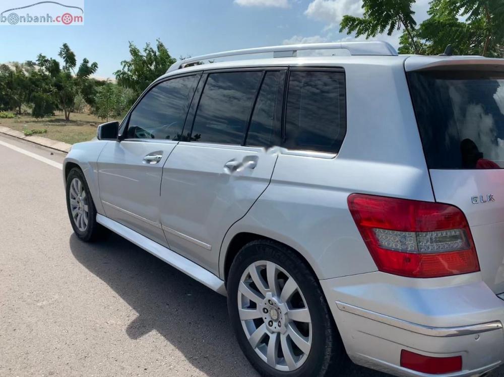 Mercedes-Benz GLK Class 300 4Matic 2009 - Bán gấp Mercedes 300 4Matic 2009, màu bạc, chính chủ, giá tốt