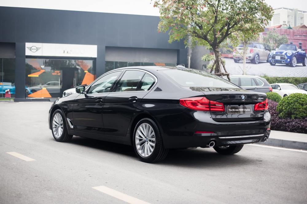 BMW 5 Series  530i  2019 - Bán ô tô BMW 5 Series G30 đời 2019, màu đen, nhập khẩu nguyên chiếc mới 100%