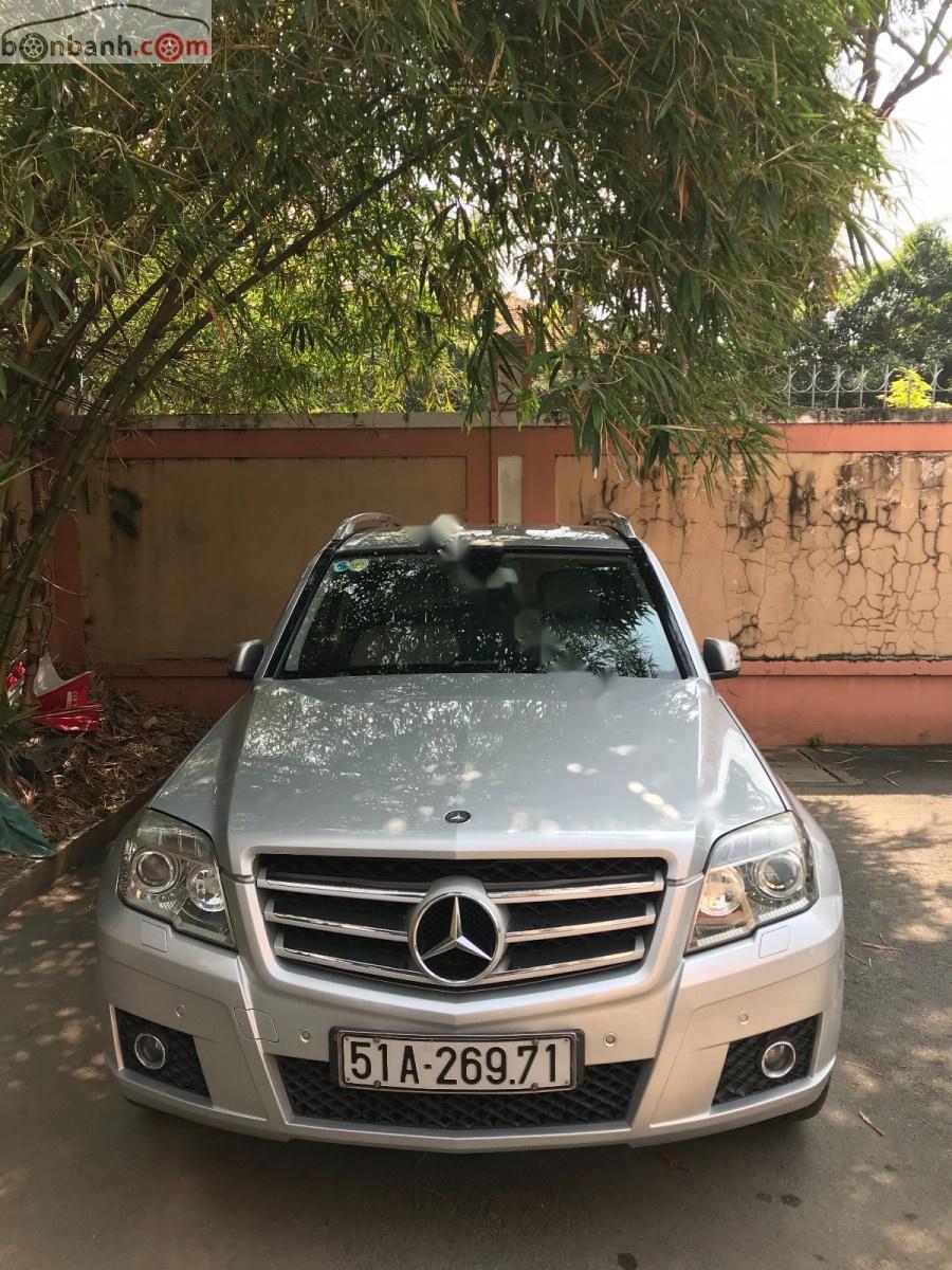 Mercedes-Benz GLK Class 300 4Matic 2009 - Bán gấp Mercedes 300 4Matic 2009, màu bạc, chính chủ, giá tốt