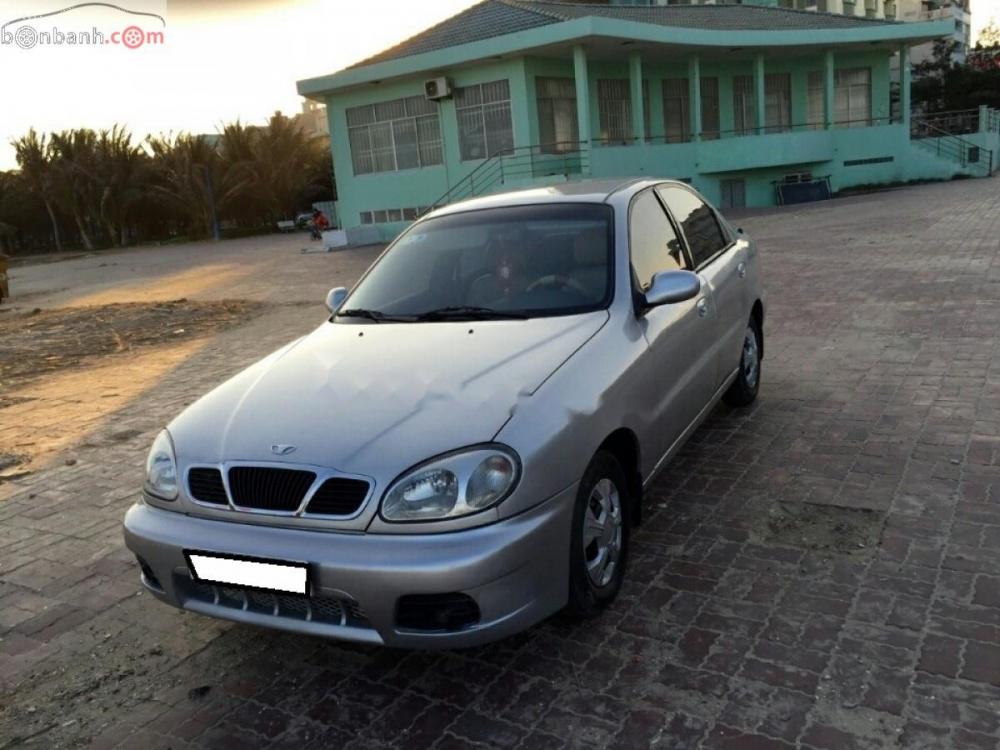 Daewoo Lanos SX 2001 - Cần bán lại xe Daewoo Lanos SX đời 2001, màu bạc