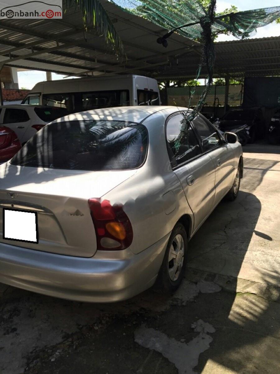 Daewoo Lanos SX 2001 - Cần bán lại xe Daewoo Lanos SX đời 2001, màu bạc