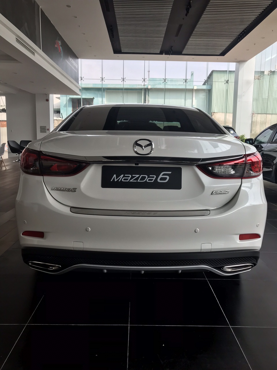 Mazda 6  2.0 Premium 2019 - Bán Mazda 6 2.0 Premium, vay 85% trả trước 216tr lấy xe