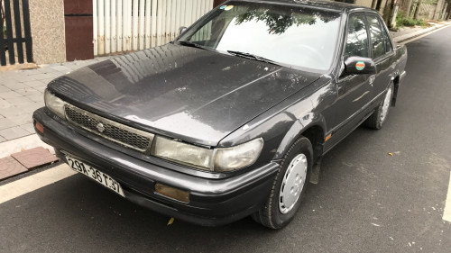 Nissan Bluebird  2.0 MT  1992 - Cần bán Nissan Bluebird 2.0 MT năm sản xuất 1992, màu xám