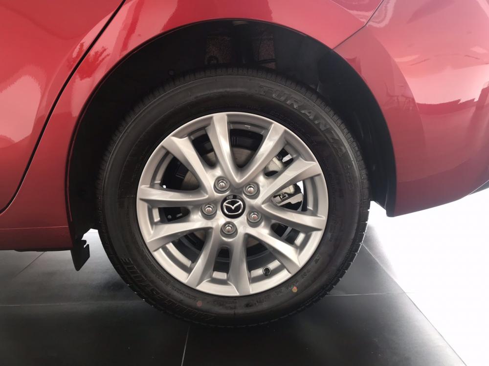 Mazda 3  1.5 2019 - Bán Mazda 3 1.5 Sedan 2019, vay 85%, trả trước 200tr