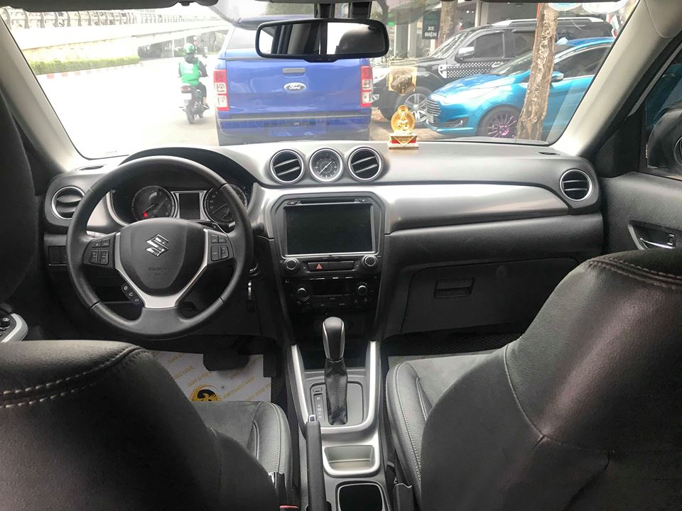 Suzuki Vitara 1.6AT 2017 - Bán xe Suzuki Vitara 1.6AT model 2017, màu trắng, nhập khẩu, giá tốt