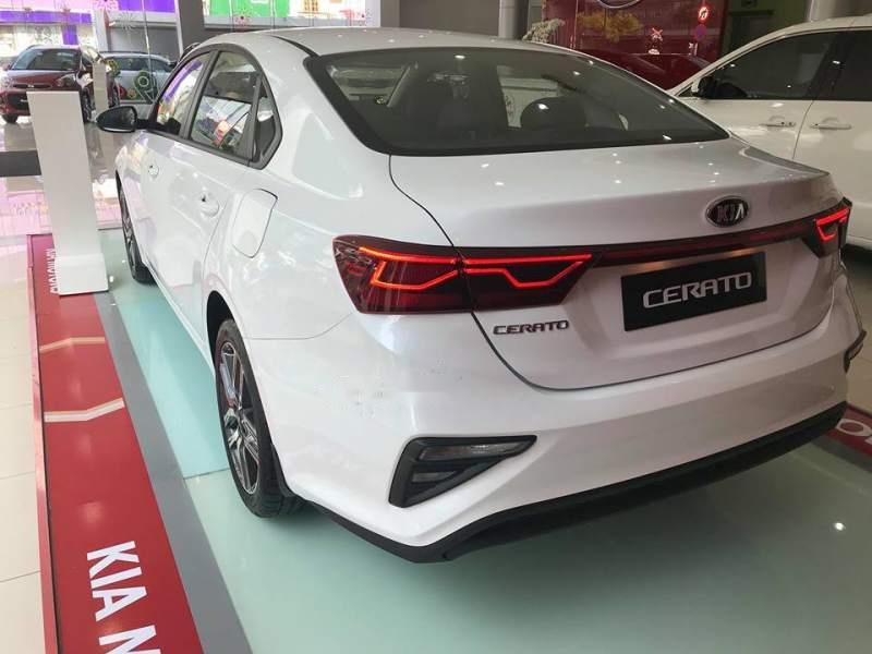 Kia Cerato 2019 - Bán Kia Cerato đời 2019, màu trắng, nhập khẩu, giá 559tr