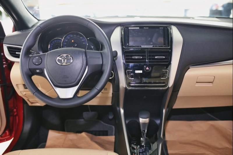 Toyota Yaris 2019 - Bán Toyota Yaris năm 2019, màu đỏ, xe nhập, giá 650tr