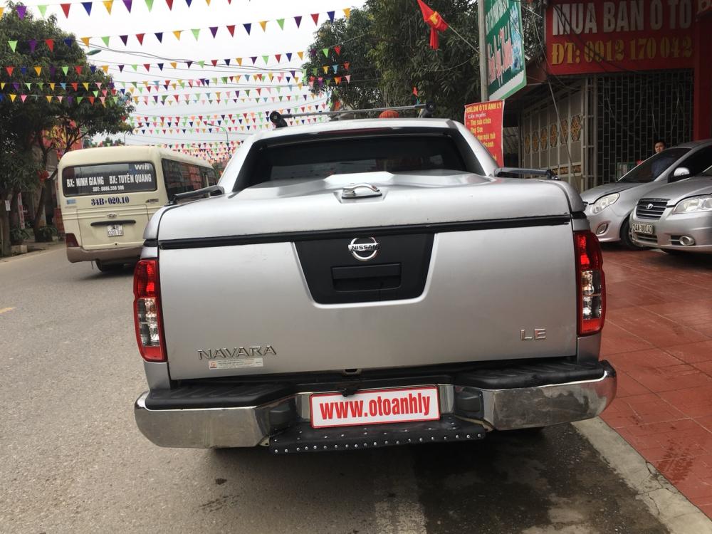 Nissan Navara LE 2013 - Cần bán xe Nissan Navara LE sản xuất 2013, màu bạc, nhập khẩu nguyên chiếc chính chủ, giá tốt