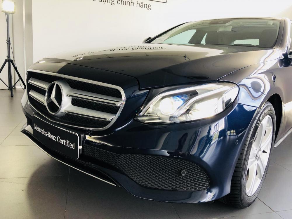 Mercedes-Benz E class 2017 - Bán xe lướt Mercedes-Benz E250 cũ 2018, chính hãng giao ngay