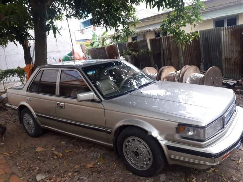 Nissan Maxima 1986 - Bán ô tô Nissan Maxima 1986, màu bạc, nhập khẩu xe gia đình 